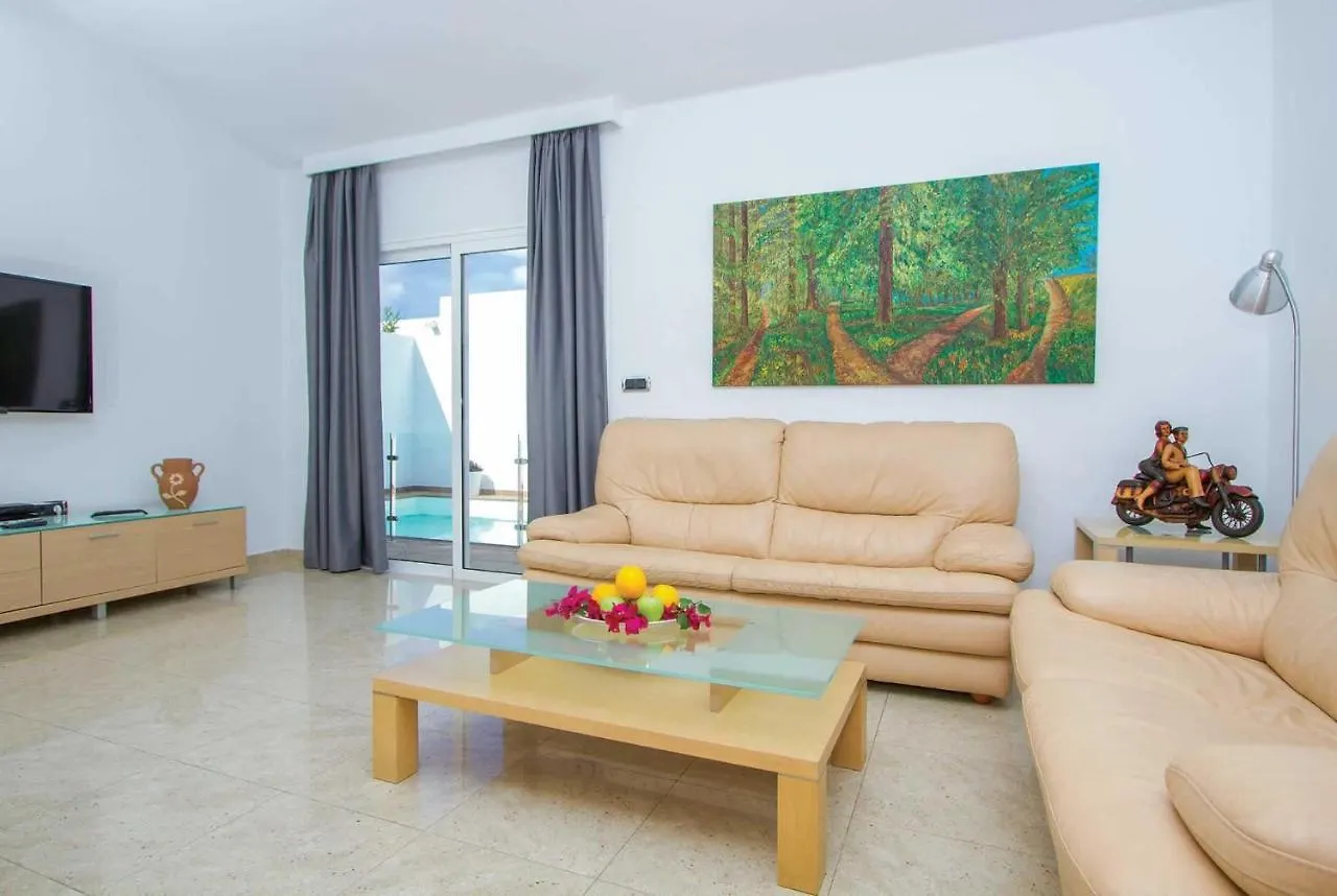 Eris Villa Puerto del Carmen